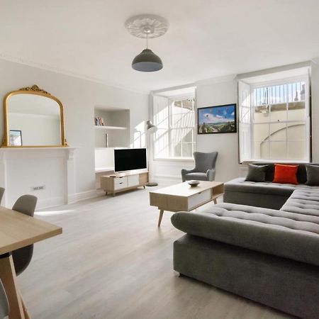 Free Parking! Very Large 2 Bedroom Clifton Flat 브리스틀 외부 사진