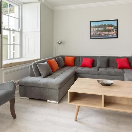 Free Parking! Very Large 2 Bedroom Clifton Flat 브리스틀 외부 사진