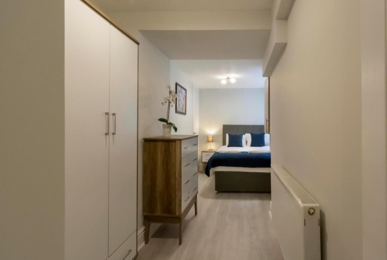Free Parking! Very Large 2 Bedroom Clifton Flat 브리스틀 외부 사진