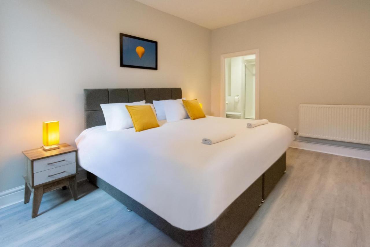 Free Parking! Very Large 2 Bedroom Clifton Flat 브리스틀 외부 사진