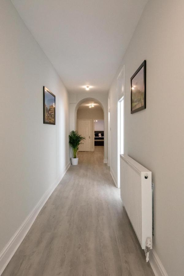 Free Parking! Very Large 2 Bedroom Clifton Flat 브리스틀 외부 사진