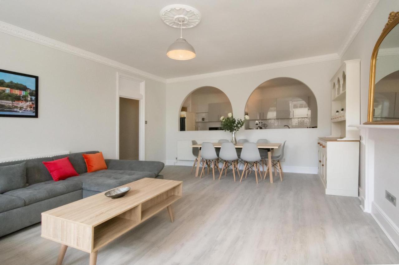 Free Parking! Very Large 2 Bedroom Clifton Flat 브리스틀 외부 사진