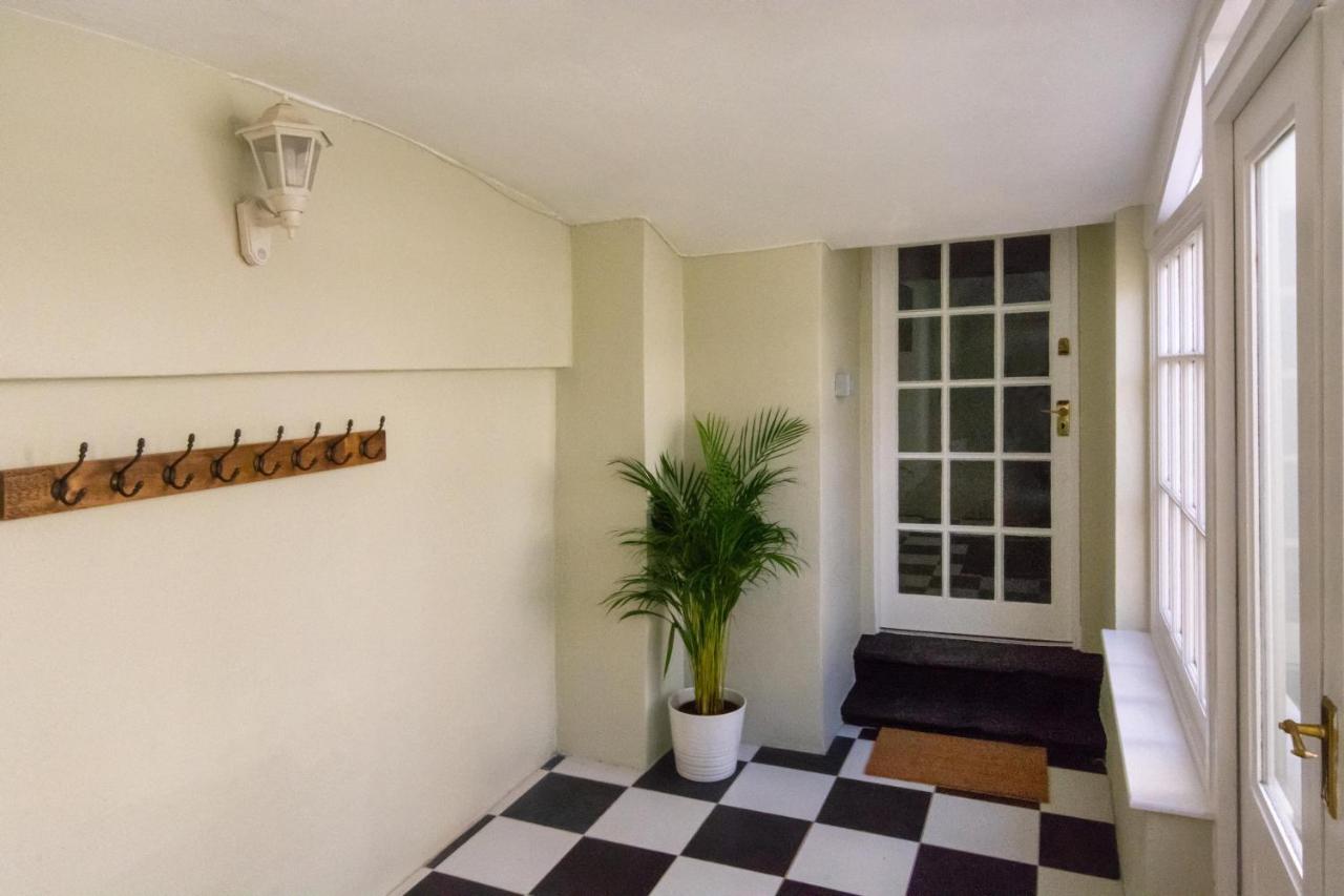 Free Parking! Very Large 2 Bedroom Clifton Flat 브리스틀 외부 사진