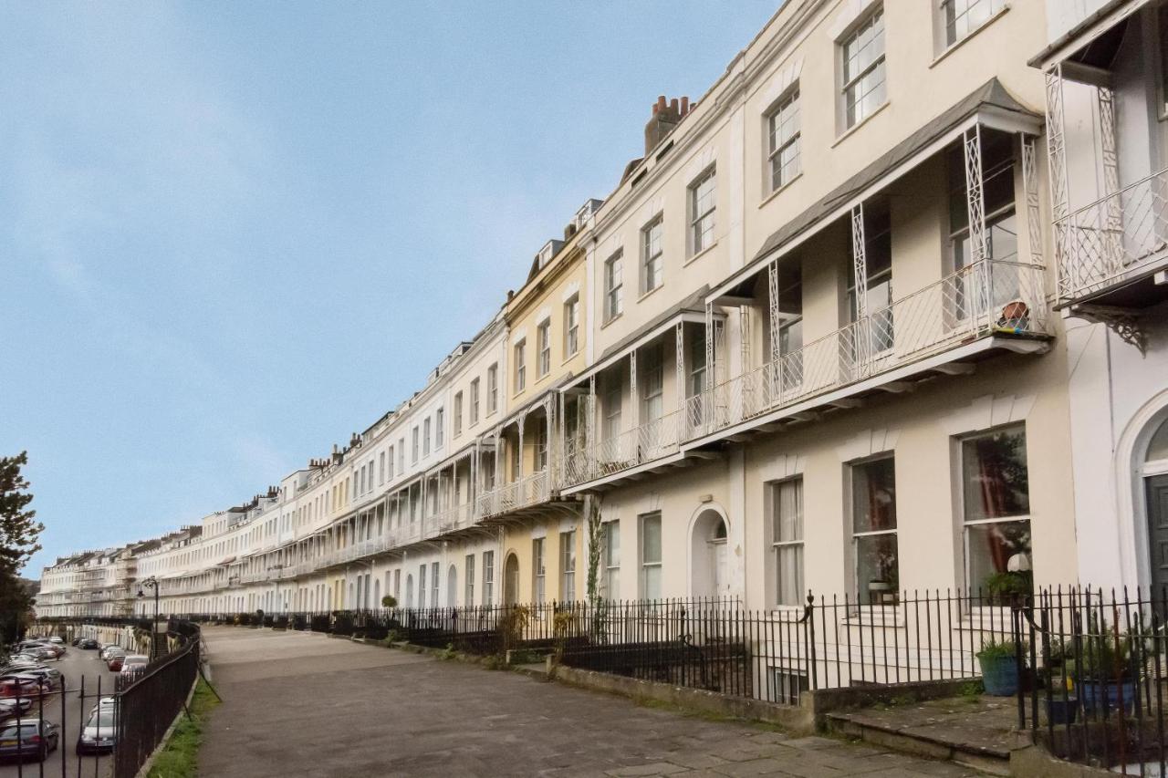 Free Parking! Very Large 2 Bedroom Clifton Flat 브리스틀 외부 사진