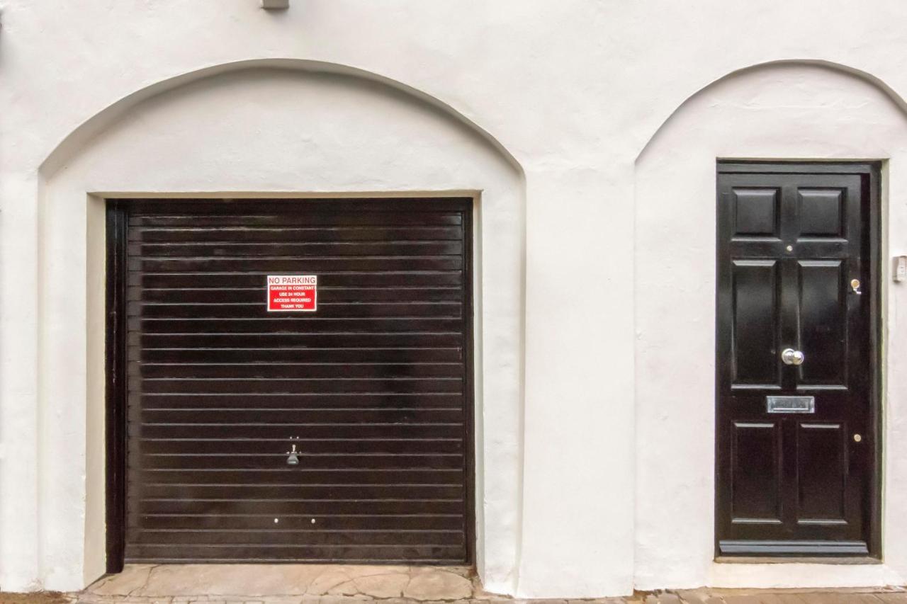 Free Parking! Very Large 2 Bedroom Clifton Flat 브리스틀 외부 사진