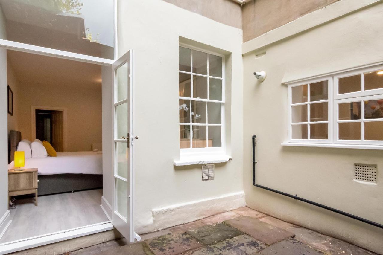 Free Parking! Very Large 2 Bedroom Clifton Flat 브리스틀 외부 사진